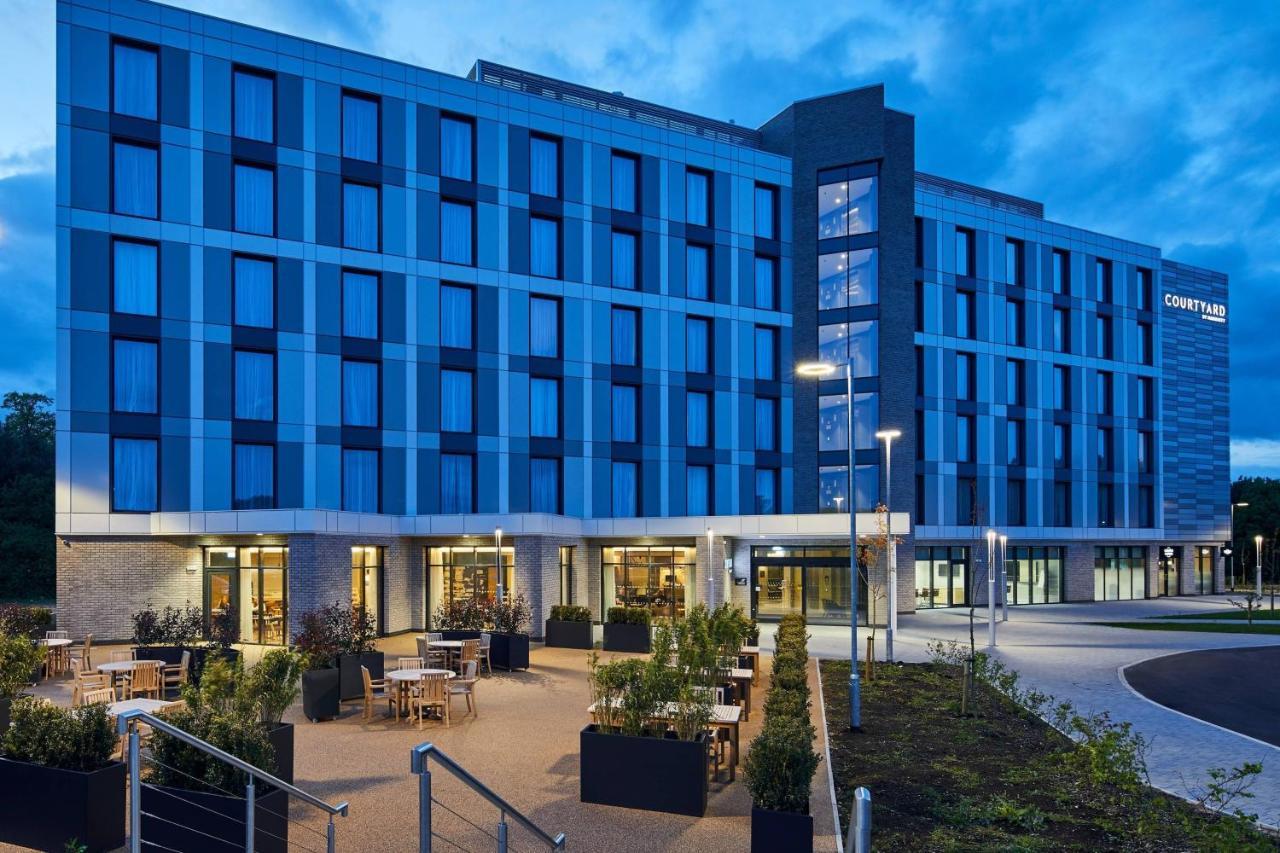 Отель Courtyard By Marriott Stoke On Trent Staffordshire Экстерьер фото