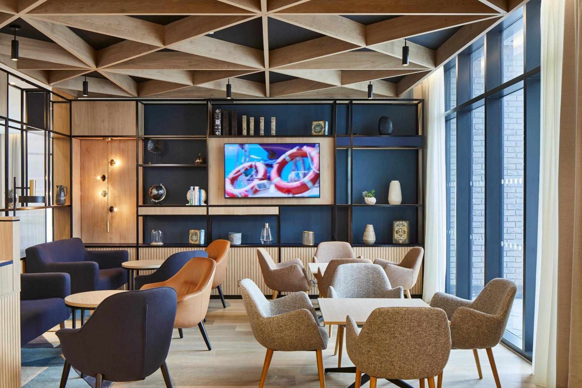 Отель Courtyard By Marriott Stoke On Trent Staffordshire Экстерьер фото