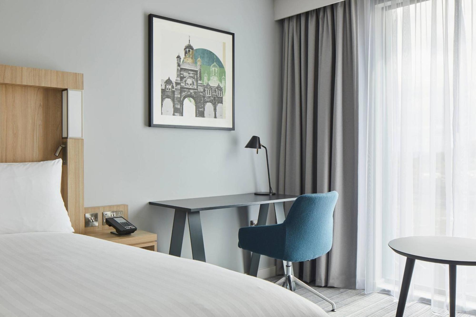 Отель Courtyard By Marriott Stoke On Trent Staffordshire Экстерьер фото
