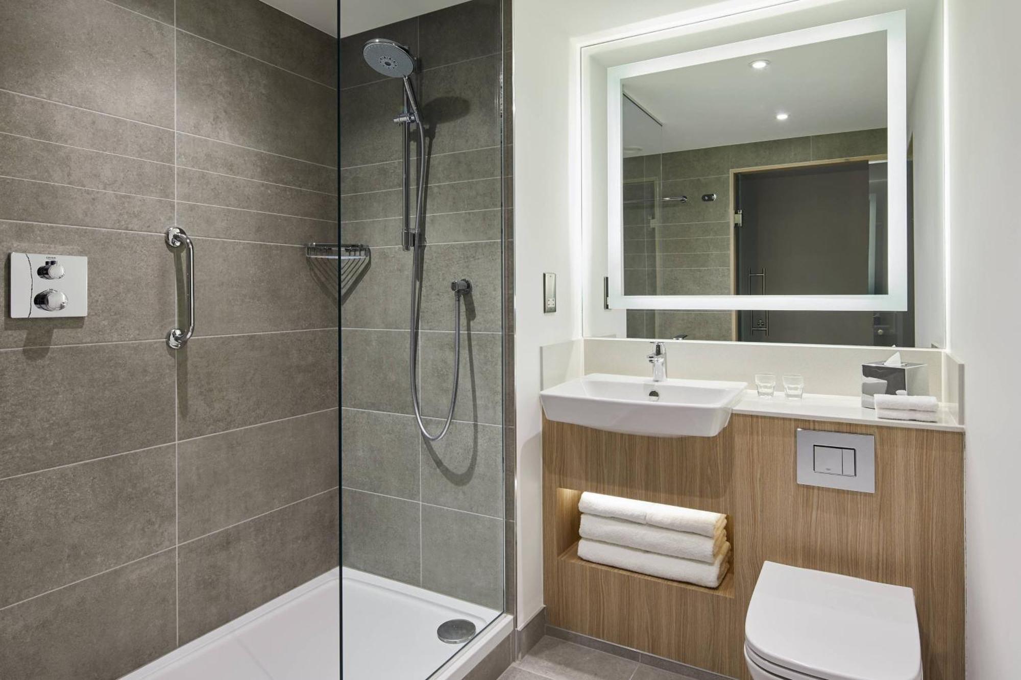 Отель Courtyard By Marriott Stoke On Trent Staffordshire Экстерьер фото